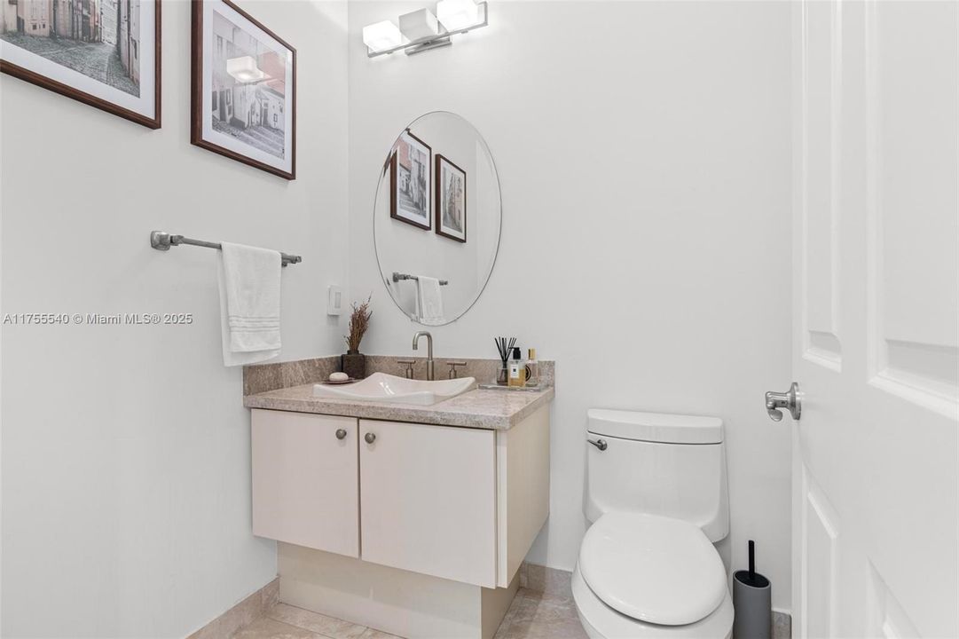 Недавно арендовано: $9,500 (5 спален, 3 ванн, 3372 Квадратных фут)