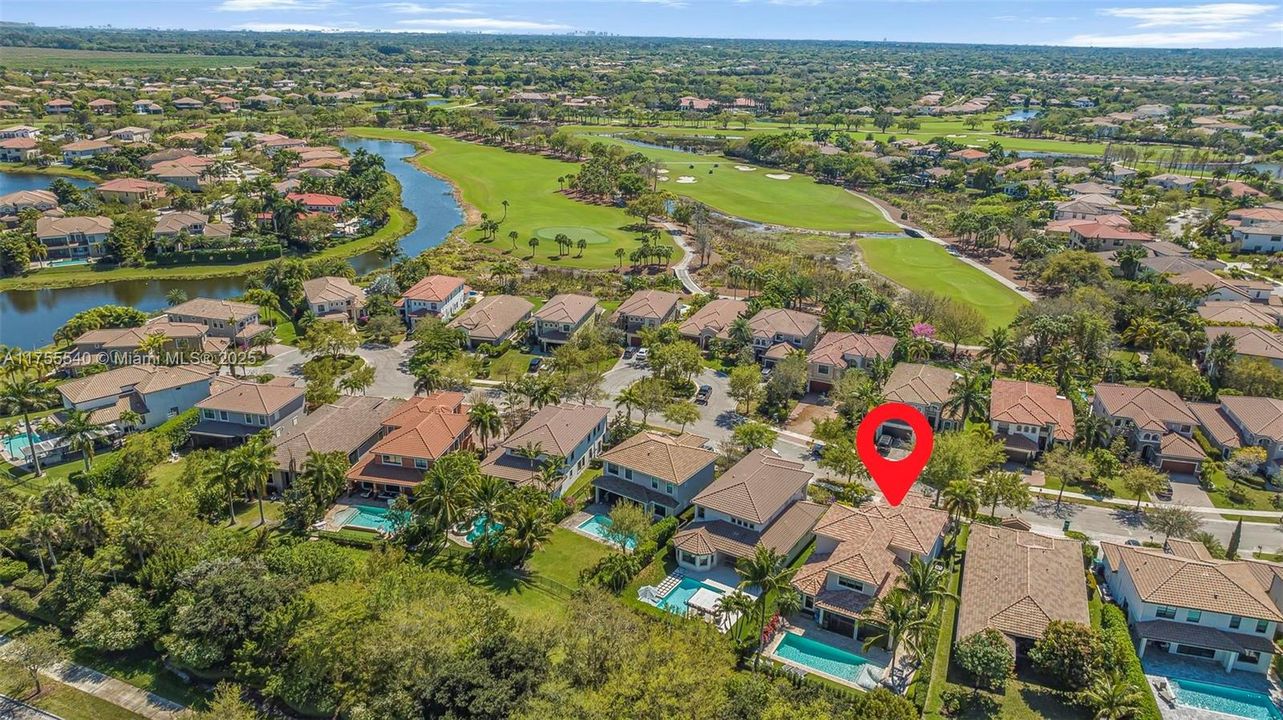 Недавно арендовано: $9,500 (5 спален, 3 ванн, 3372 Квадратных фут)