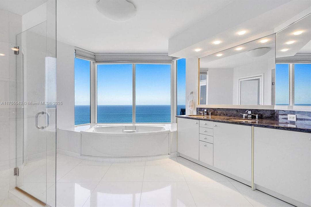 En Venta: $2,650,000 (3 camas, 3 baños, 2090 Pies cuadrados)