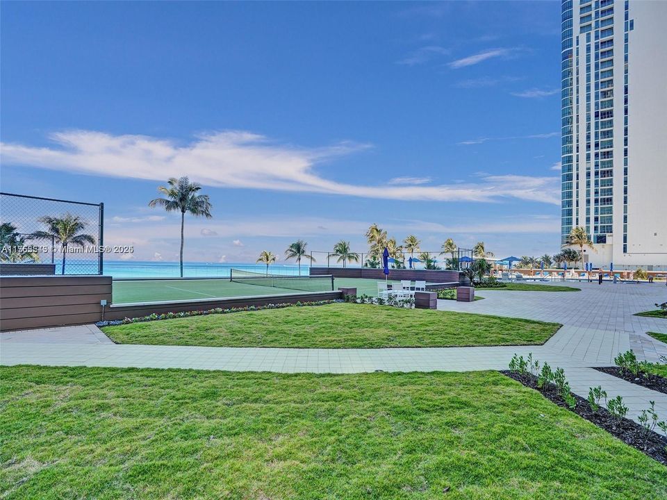 En Venta: $2,650,000 (3 camas, 3 baños, 2090 Pies cuadrados)