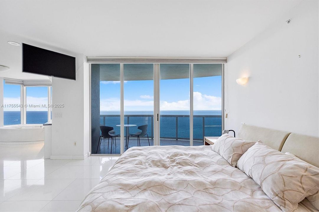 En Venta: $2,650,000 (3 camas, 3 baños, 2090 Pies cuadrados)