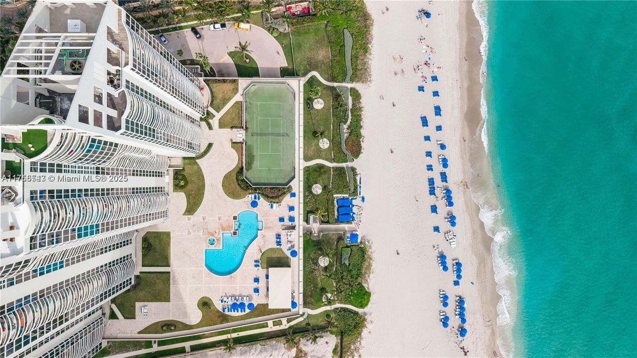 En Venta: $2,650,000 (3 camas, 3 baños, 2090 Pies cuadrados)