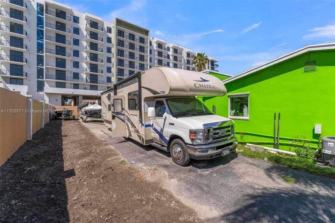 Recientemente alquilado: $11,700 (0 camas, 0 baños, 0 Pies cuadrados)