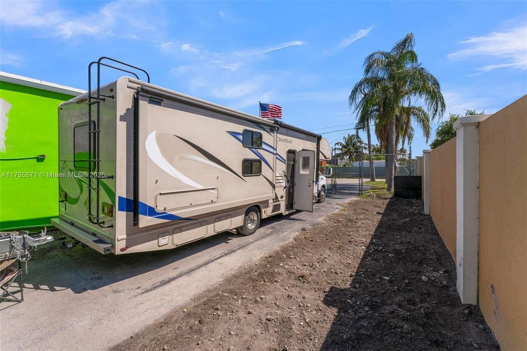 Recientemente alquilado: $11,700 (0 camas, 0 baños, 0 Pies cuadrados)