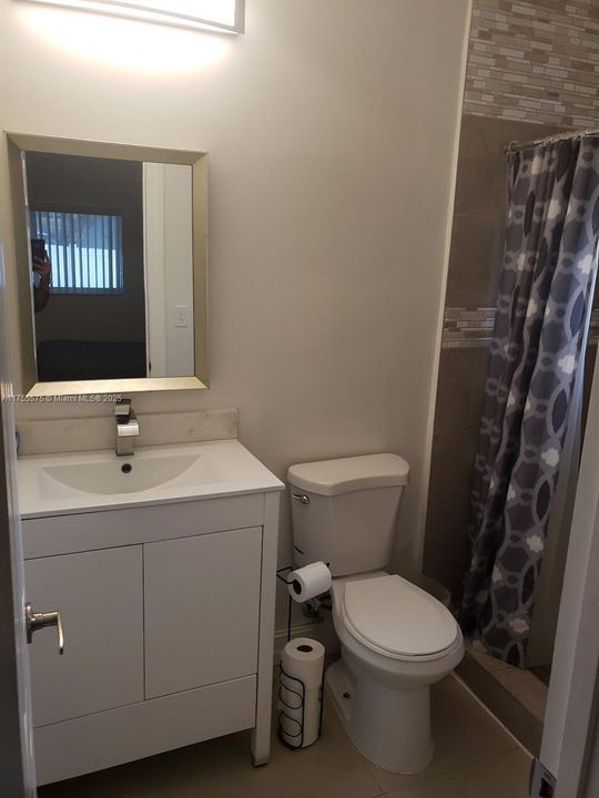 Recently Rented: $3,600 (3 beds, 2 baths, 2850 Square Feet)