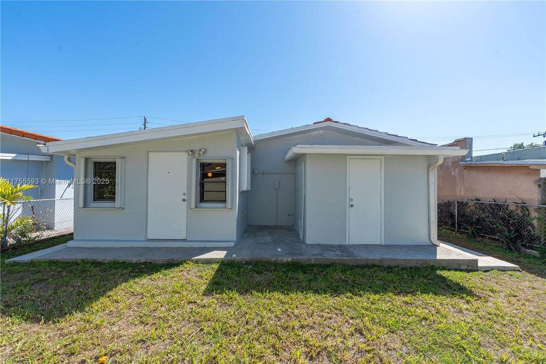 最近售出: $660,000 (3 贝兹, 2 浴室, 1977 平方英尺)