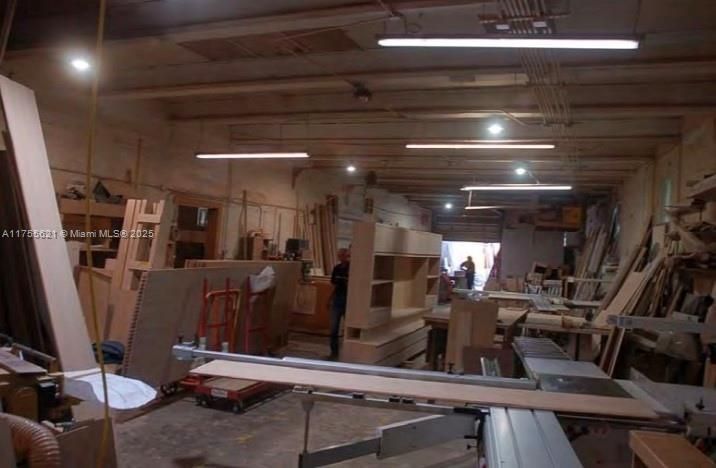 最近售出: $3,400,000 (0 贝兹, 0 浴室, 0 平方英尺)