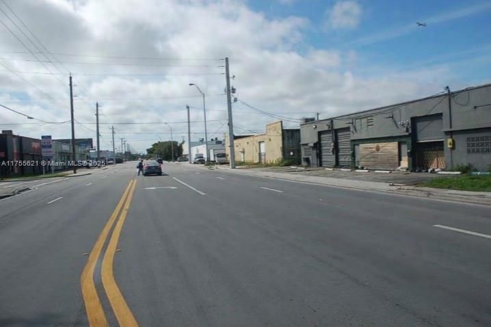 最近售出: $3,400,000 (0 贝兹, 0 浴室, 0 平方英尺)