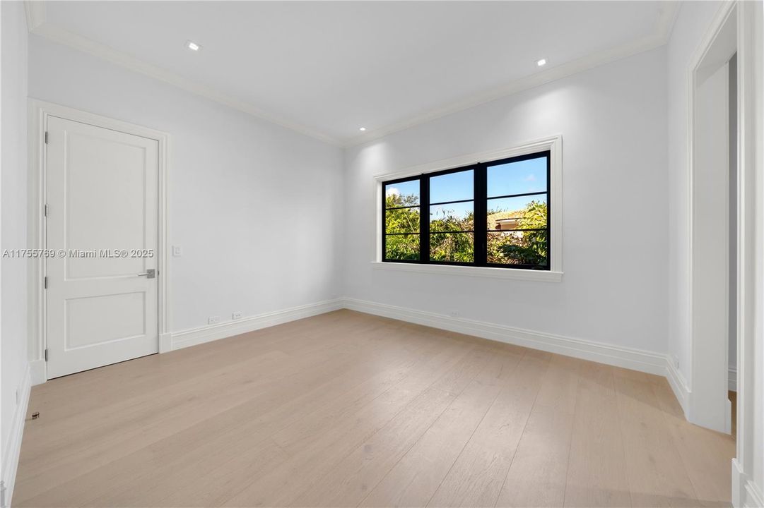 Vendido Recientemente: $13,750,000 (7 camas, 8 baños, 6485 Pies cuadrados)