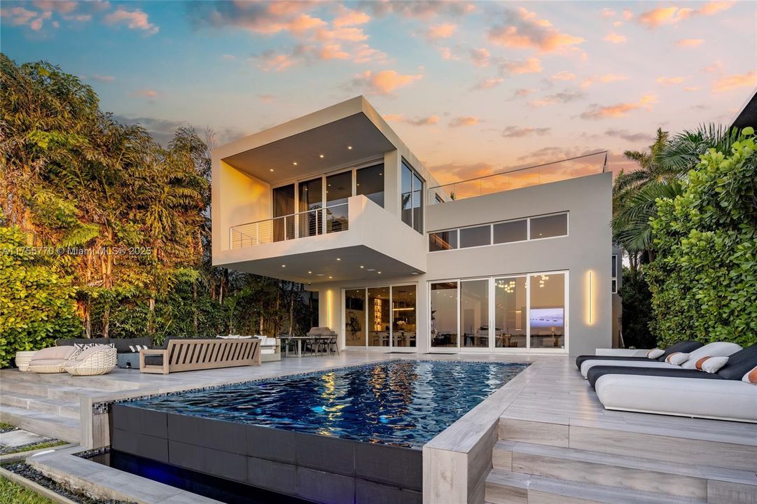 For Sale: $18,180,000 (5 beds, 5 baths, 5363 Square Feet)