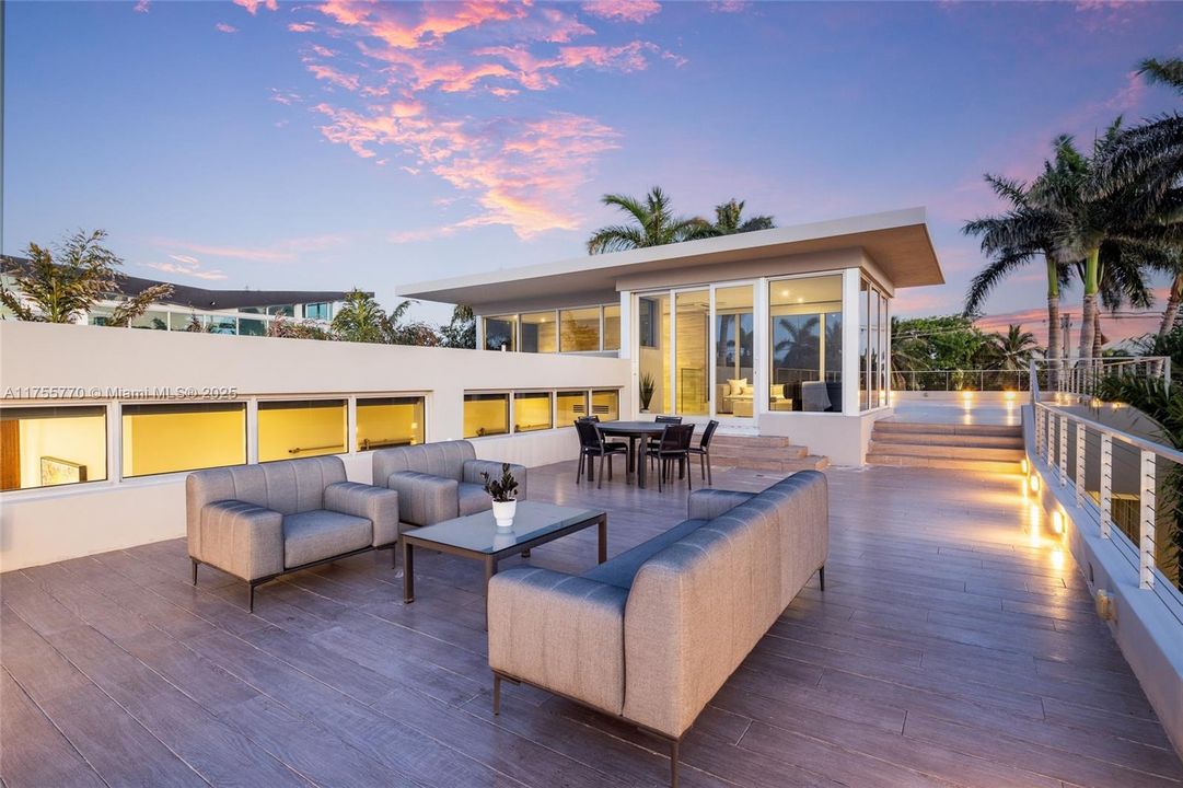 For Sale: $18,180,000 (5 beds, 5 baths, 5363 Square Feet)