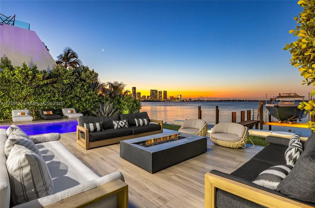 For Sale: $18,180,000 (5 beds, 5 baths, 5363 Square Feet)