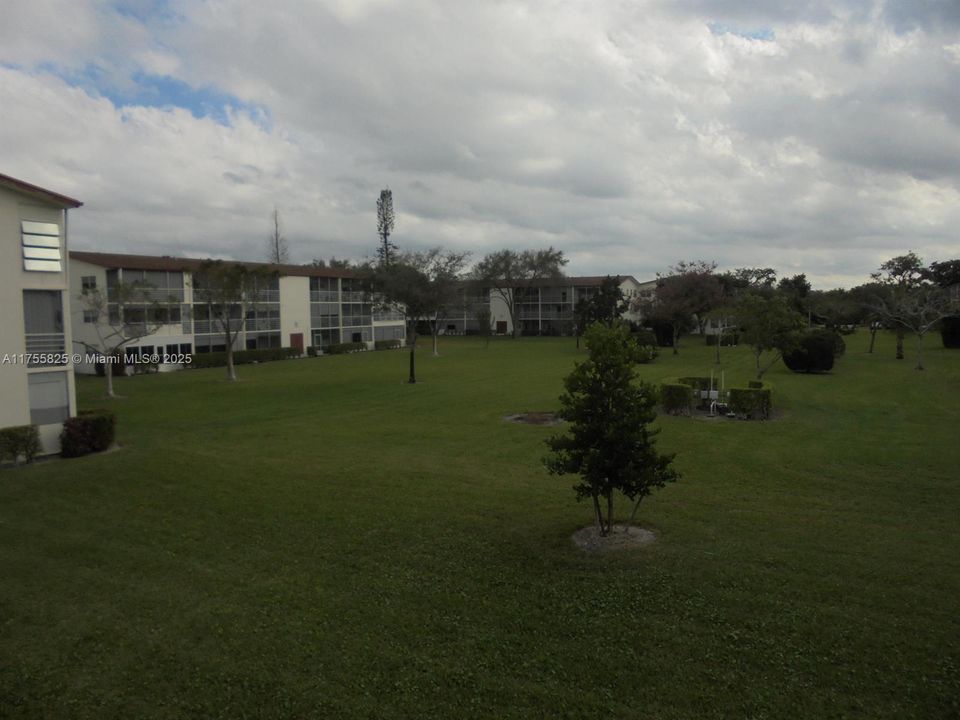 待售: $85,000 (1 贝兹, 1 浴室, 600 平方英尺)