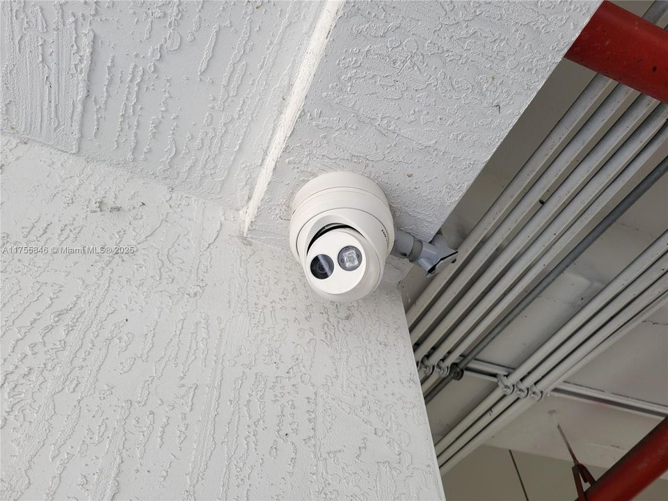 合同活跃: $5,950,000 (0 贝兹, 0 浴室, 0 平方英尺)