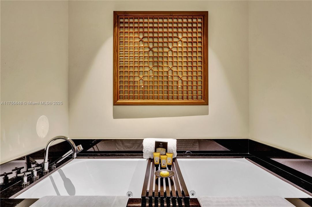 待售: $4,775,000 (2 贝兹, 2 浴室, 0 平方英尺)