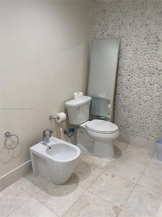 待售: $1,199,000 (1 贝兹, 1 浴室, 858 平方英尺)