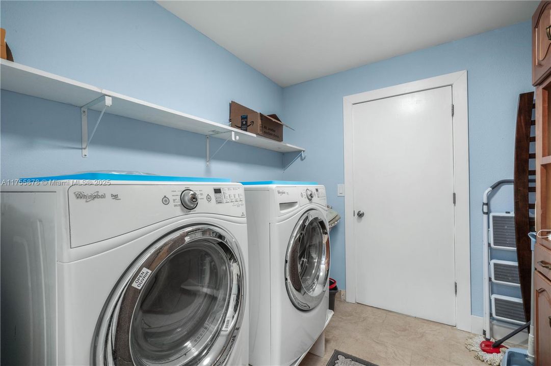 Recently Sold: $709,000 (5 beds, 3 baths, 0 Square Feet)