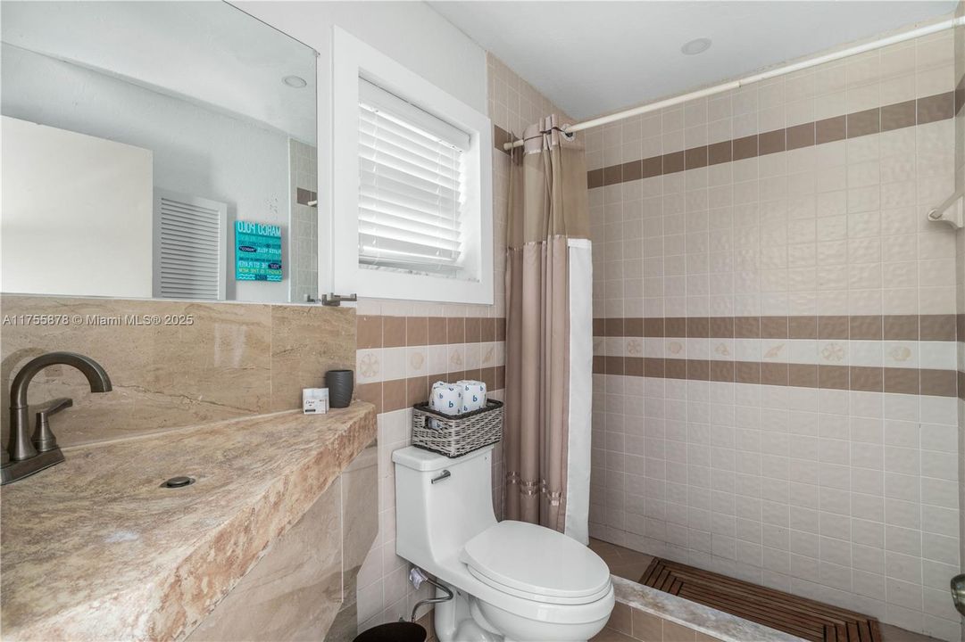 Recently Sold: $709,000 (5 beds, 3 baths, 0 Square Feet)