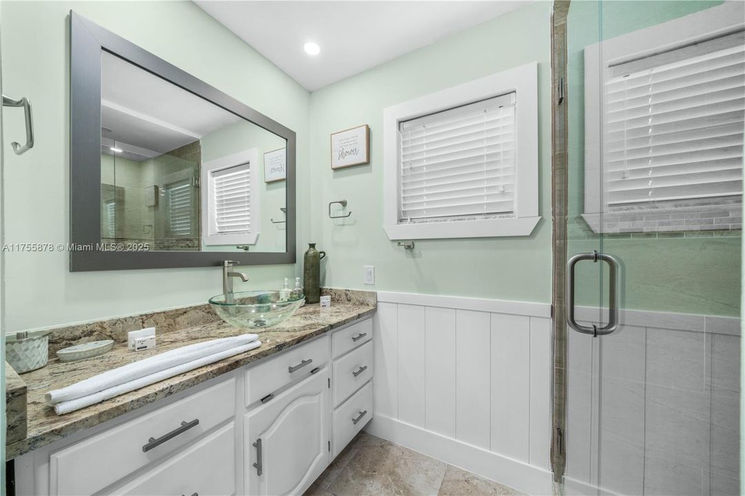 Recently Sold: $709,000 (5 beds, 3 baths, 0 Square Feet)