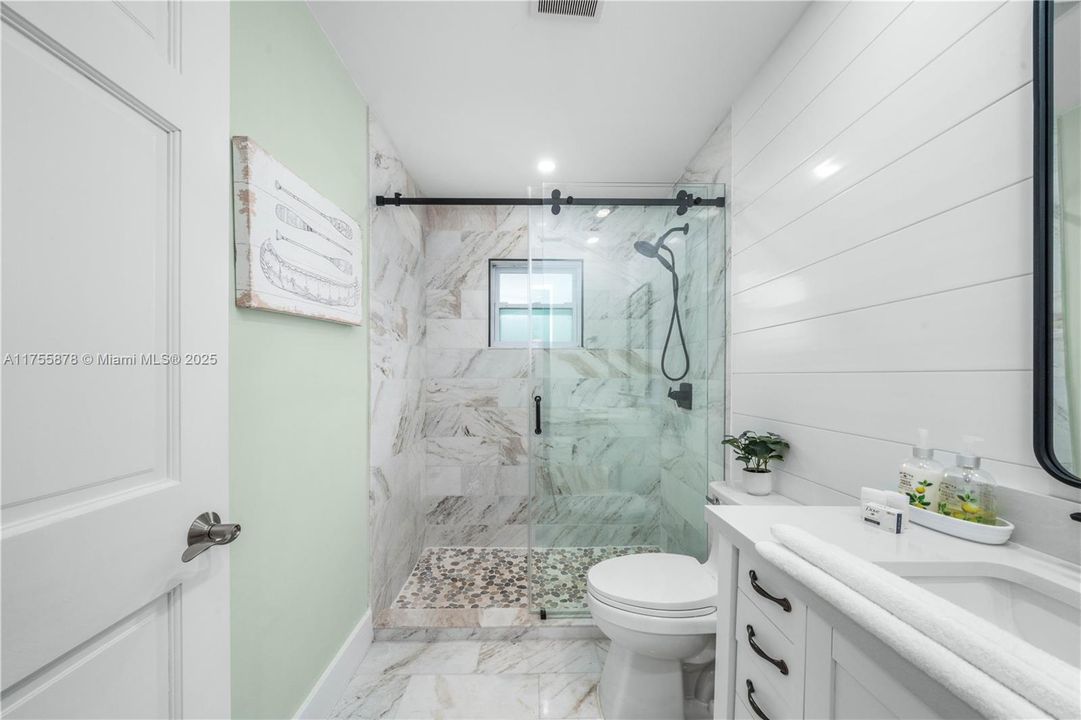 Recently Sold: $709,000 (5 beds, 3 baths, 0 Square Feet)