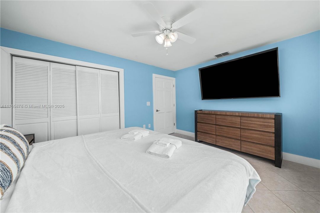 Recently Sold: $709,000 (5 beds, 3 baths, 0 Square Feet)