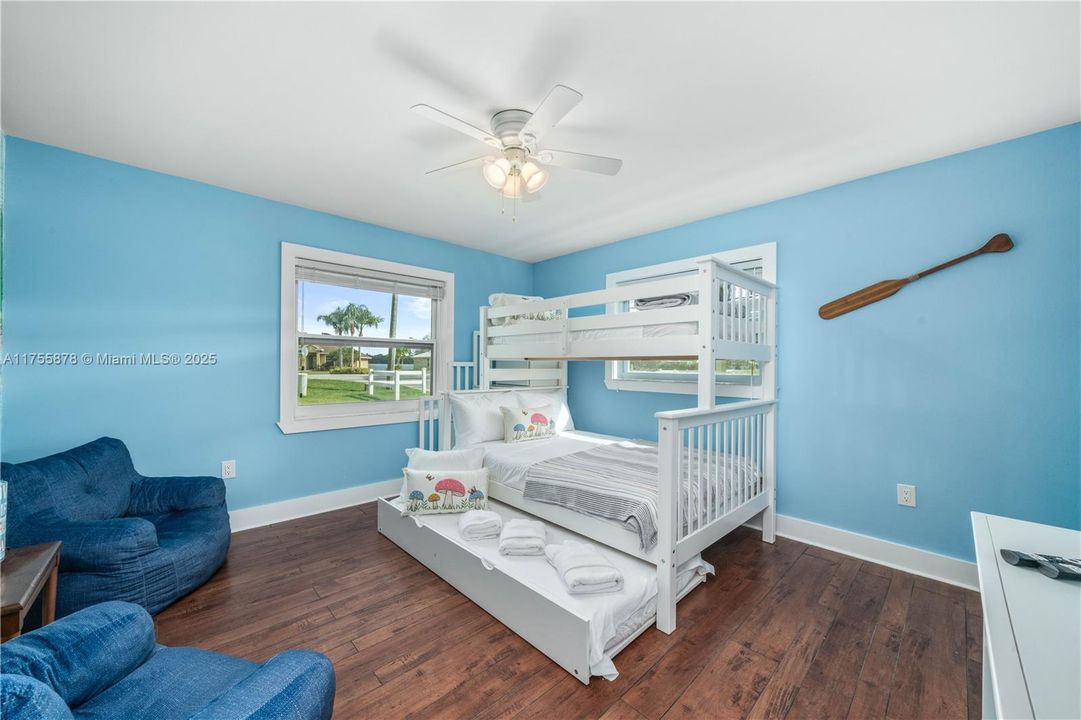 Recently Sold: $709,000 (5 beds, 3 baths, 0 Square Feet)