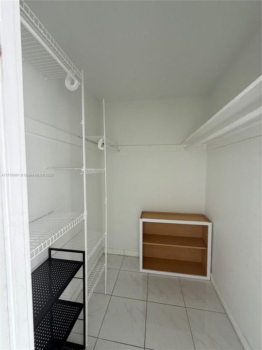 Vendido Recientemente: $190,000 (0 camas, 1 baños, 468 Pies cuadrados)