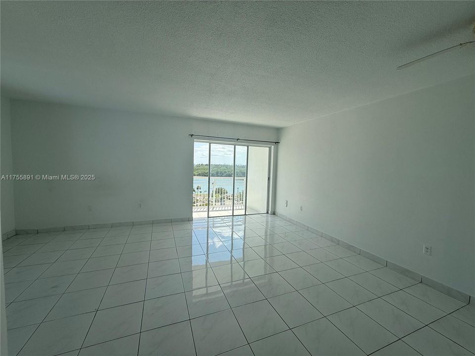 Vendido Recientemente: $190,000 (0 camas, 1 baños, 468 Pies cuadrados)