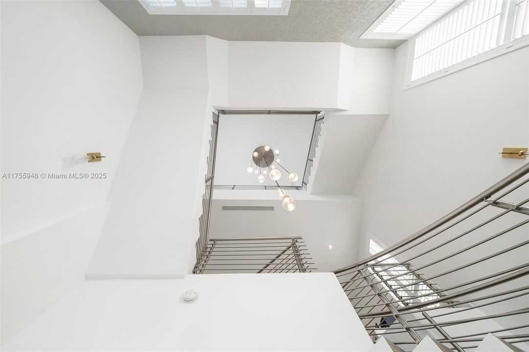 Recently Sold: $1,792,000 (5 beds, 5 baths, 4247 Square Feet)