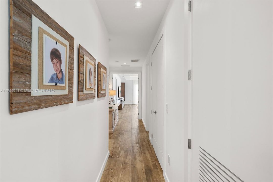 Recently Sold: $1,792,000 (5 beds, 5 baths, 4247 Square Feet)