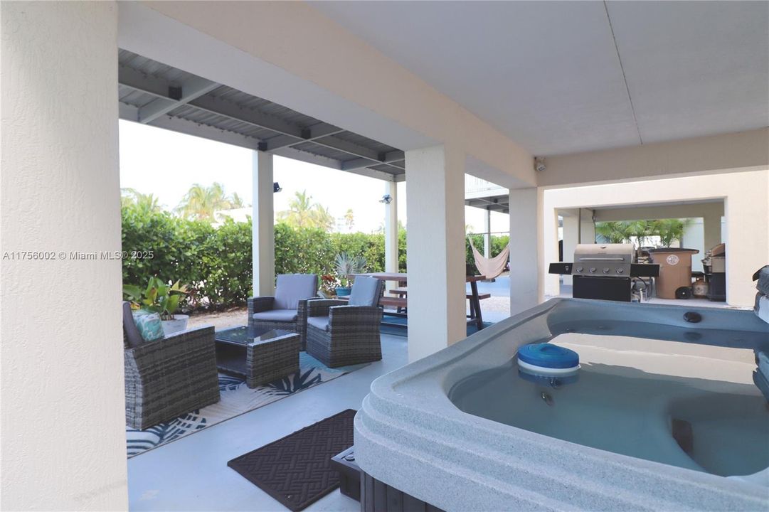 En Venta: $1,195,000 (3 camas, 3 baños, 1493 Pies cuadrados)