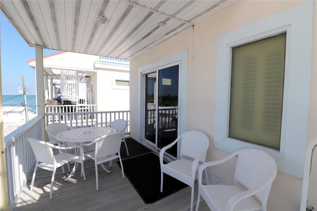 En Venta: $1,195,000 (3 camas, 3 baños, 1493 Pies cuadrados)