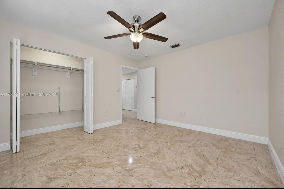 最近租的: $2,250 (2 贝兹, 1 浴室, 0 平方英尺)