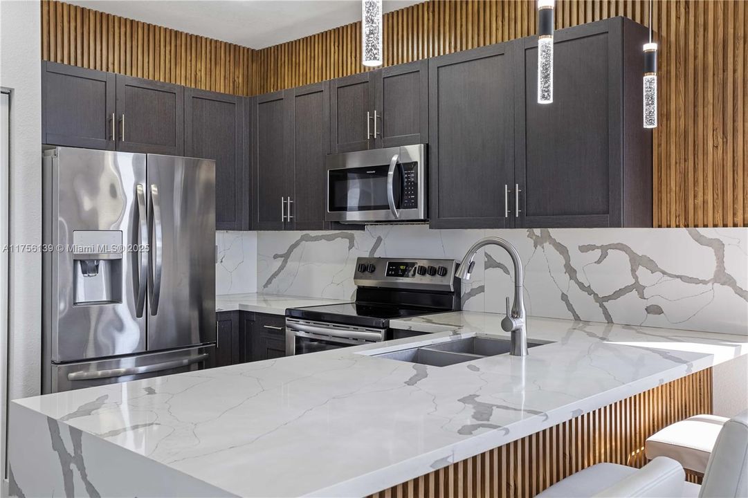 最近售出: $499,000 (3 贝兹, 2 浴室, 1778 平方英尺)