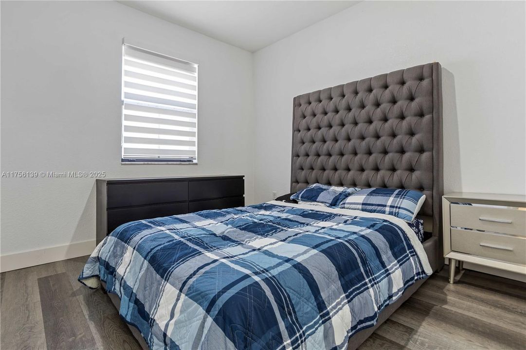 最近售出: $499,000 (3 贝兹, 2 浴室, 1778 平方英尺)