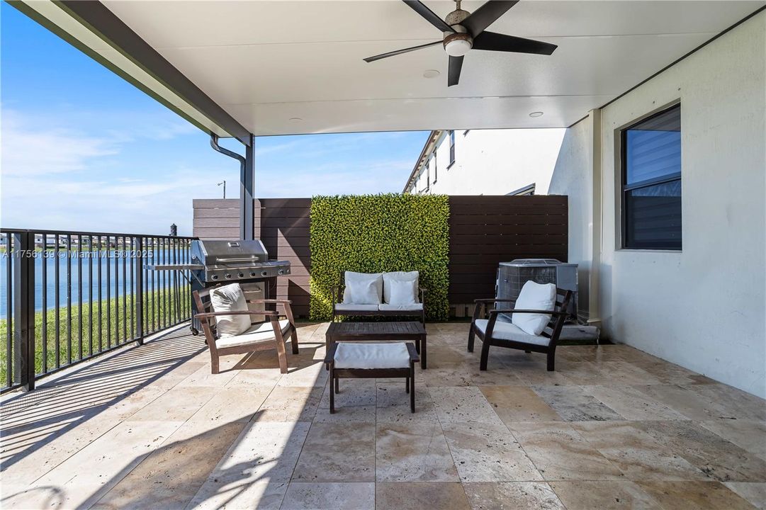 最近售出: $499,000 (3 贝兹, 2 浴室, 1778 平方英尺)