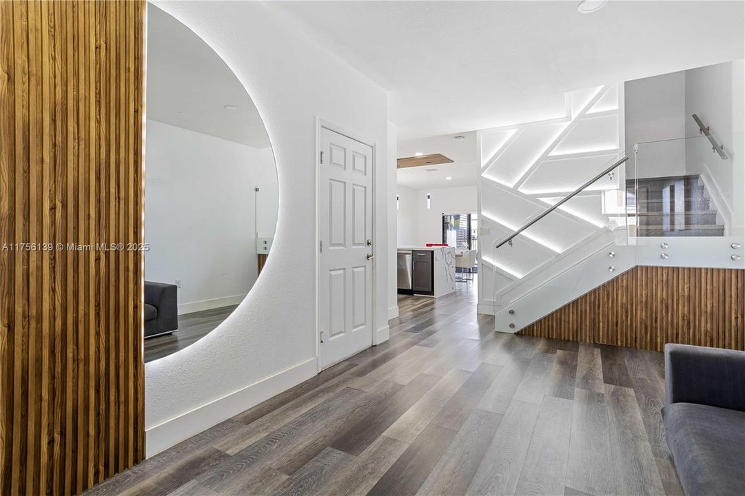 最近售出: $499,000 (3 贝兹, 2 浴室, 1778 平方英尺)