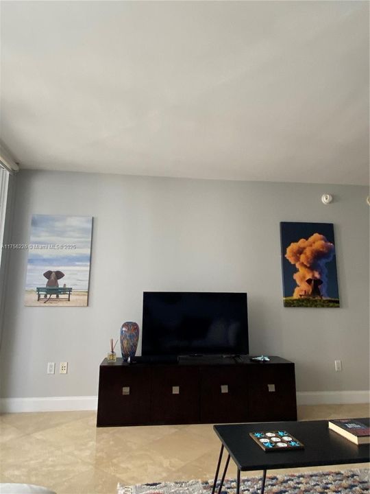 En Venta: $630,000 (1 camas, 1 baños, 844 Pies cuadrados)