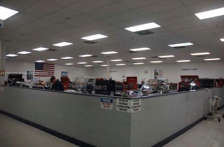 最近售出: $8,000,000 (0 贝兹, 0 浴室, 0 平方英尺)