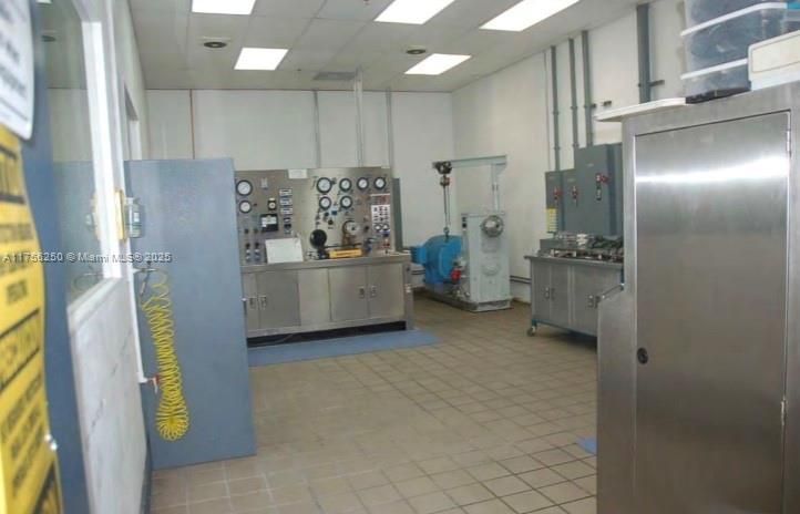 最近售出: $8,000,000 (0 贝兹, 0 浴室, 0 平方英尺)