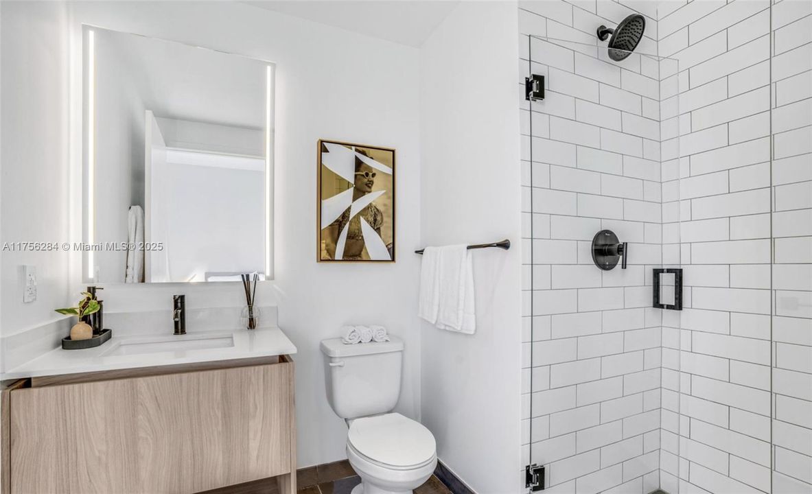 En Venta: $1,595,000 (3 camas, 3 baños, 1150 Pies cuadrados)