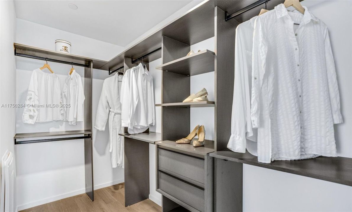 En Venta: $1,595,000 (3 camas, 3 baños, 1150 Pies cuadrados)