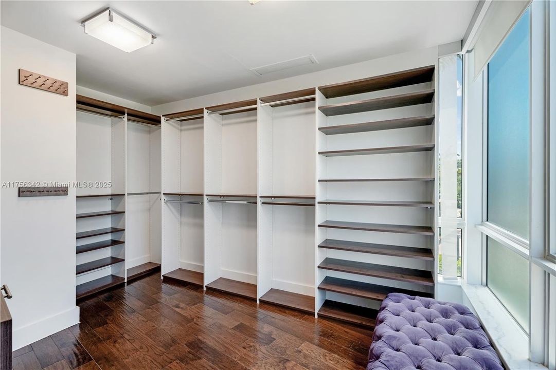 待售: $2,950,000 (4 贝兹, 3 浴室, 2448 平方英尺)