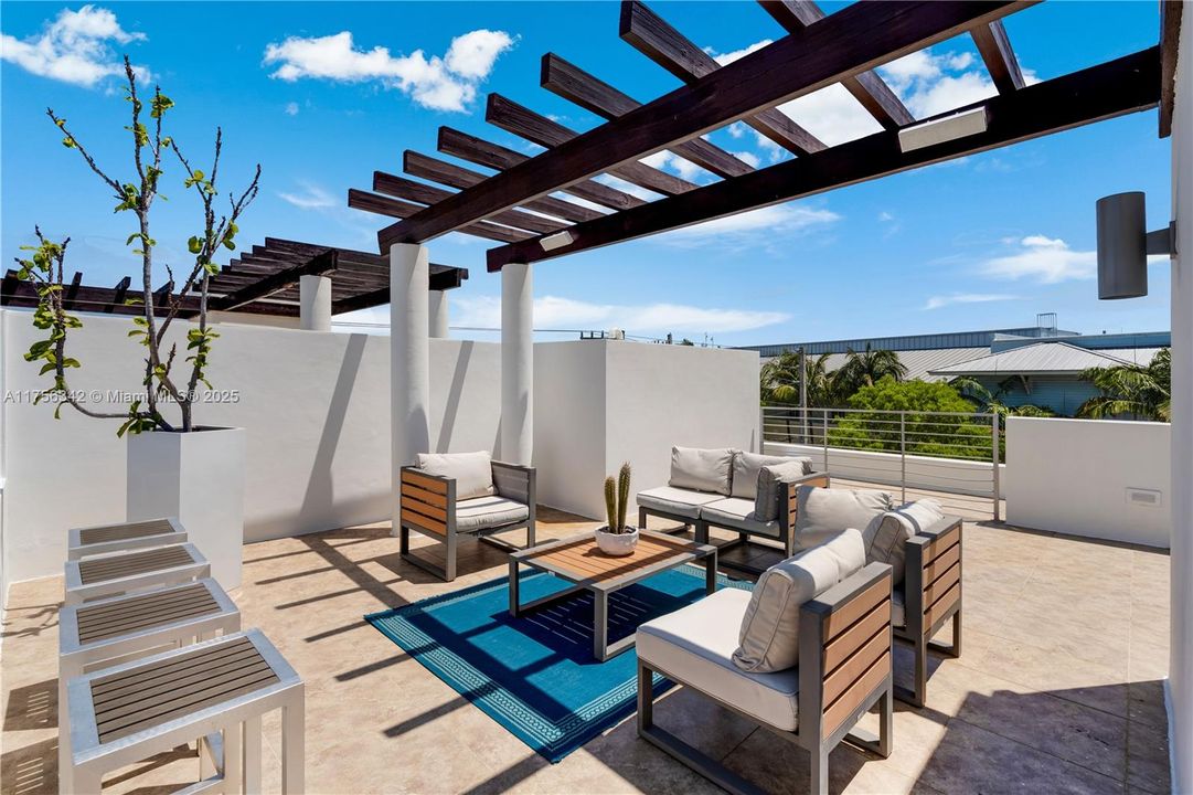 待售: $2,950,000 (4 贝兹, 3 浴室, 2448 平方英尺)