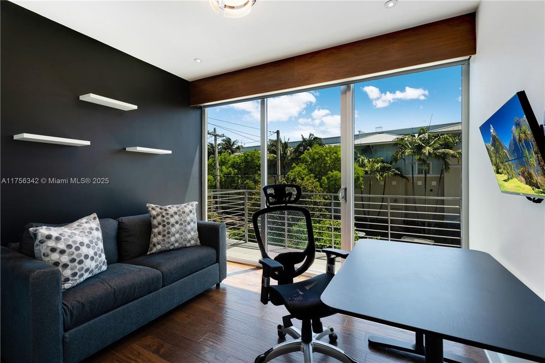 待售: $2,950,000 (4 贝兹, 3 浴室, 2448 平方英尺)