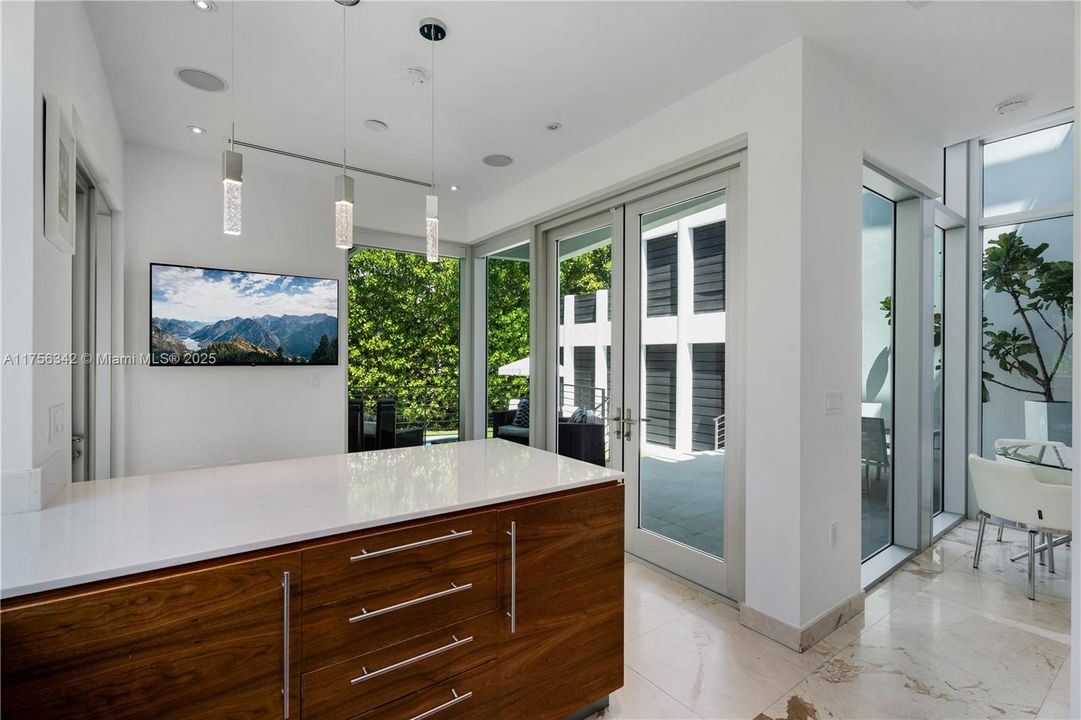 待售: $2,950,000 (4 贝兹, 3 浴室, 2448 平方英尺)