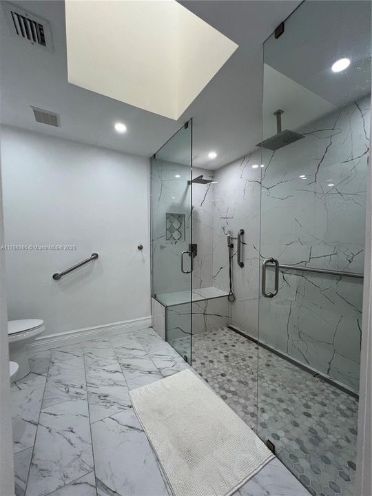 Недавно арендовано: $3,200 (2 спален, 2 ванн, 2080 Квадратных фут)