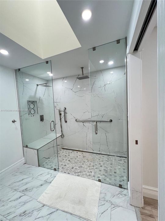 Недавно арендовано: $3,200 (2 спален, 2 ванн, 2080 Квадратных фут)