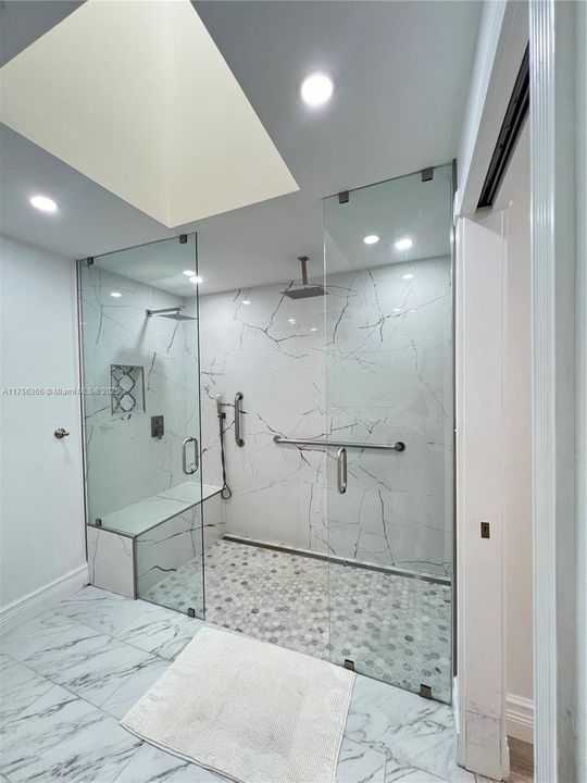 Недавно арендовано: $3,200 (2 спален, 2 ванн, 2080 Квадратных фут)