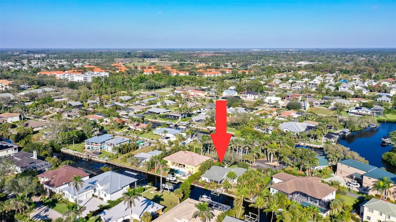 Recently Sold: $749,900 (4 beds, 2 baths, 1965 Square Feet)